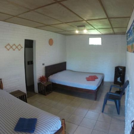 Bananoz Surfhouse Bed & Breakfast Transito Ngoại thất bức ảnh